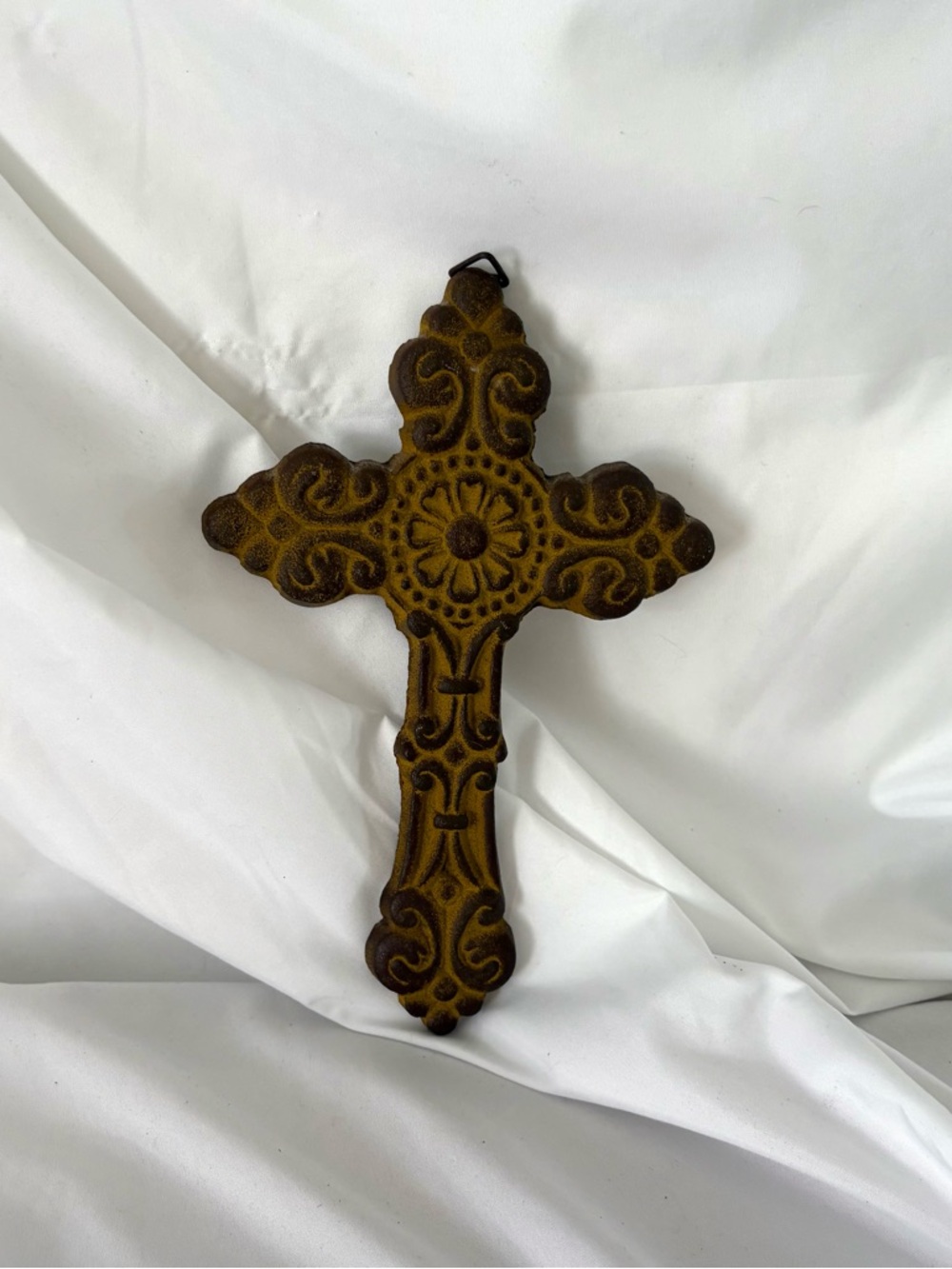 Vintage cast iron wall cross baroque filigree home decor wall hanging metal